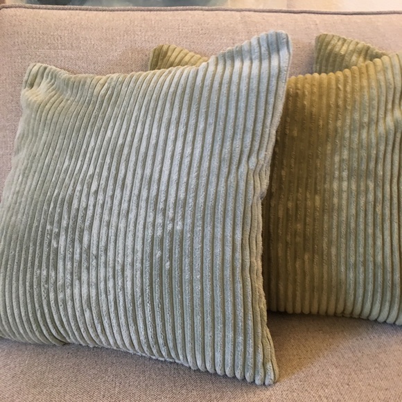 3 Throw Pillows - Picture 2 of 6